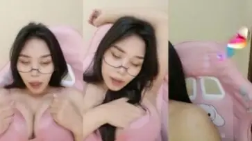 Kak Ezaaa Berkacamata Remas Toket Live
